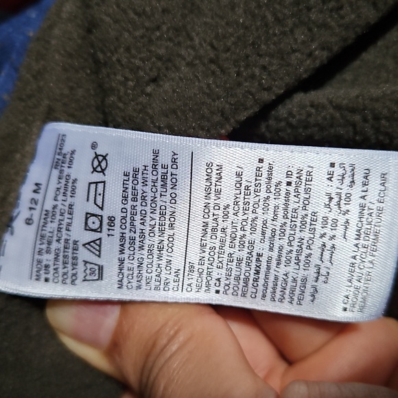 Old Navy Baby Camouflage Puffed Footed Snow Hoodie Jumpsuit Size 6 to 12 months - Picture 13 of 14